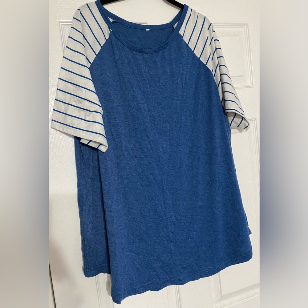 Amazon Short Sleeve T-shirt - Sz 24 - Blue with stripes on the sleeves.